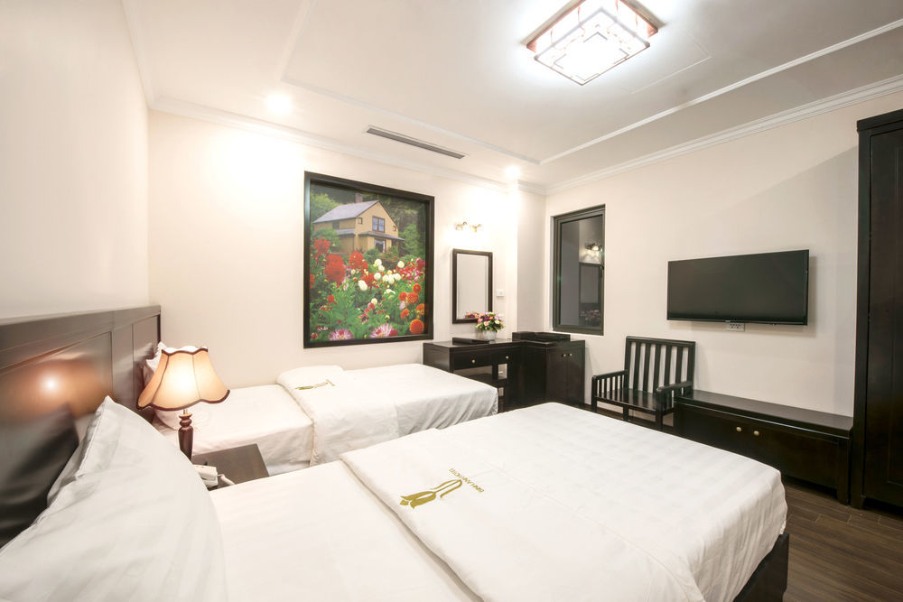 Binh Anh Hotel Hanoi Bagian luar foto